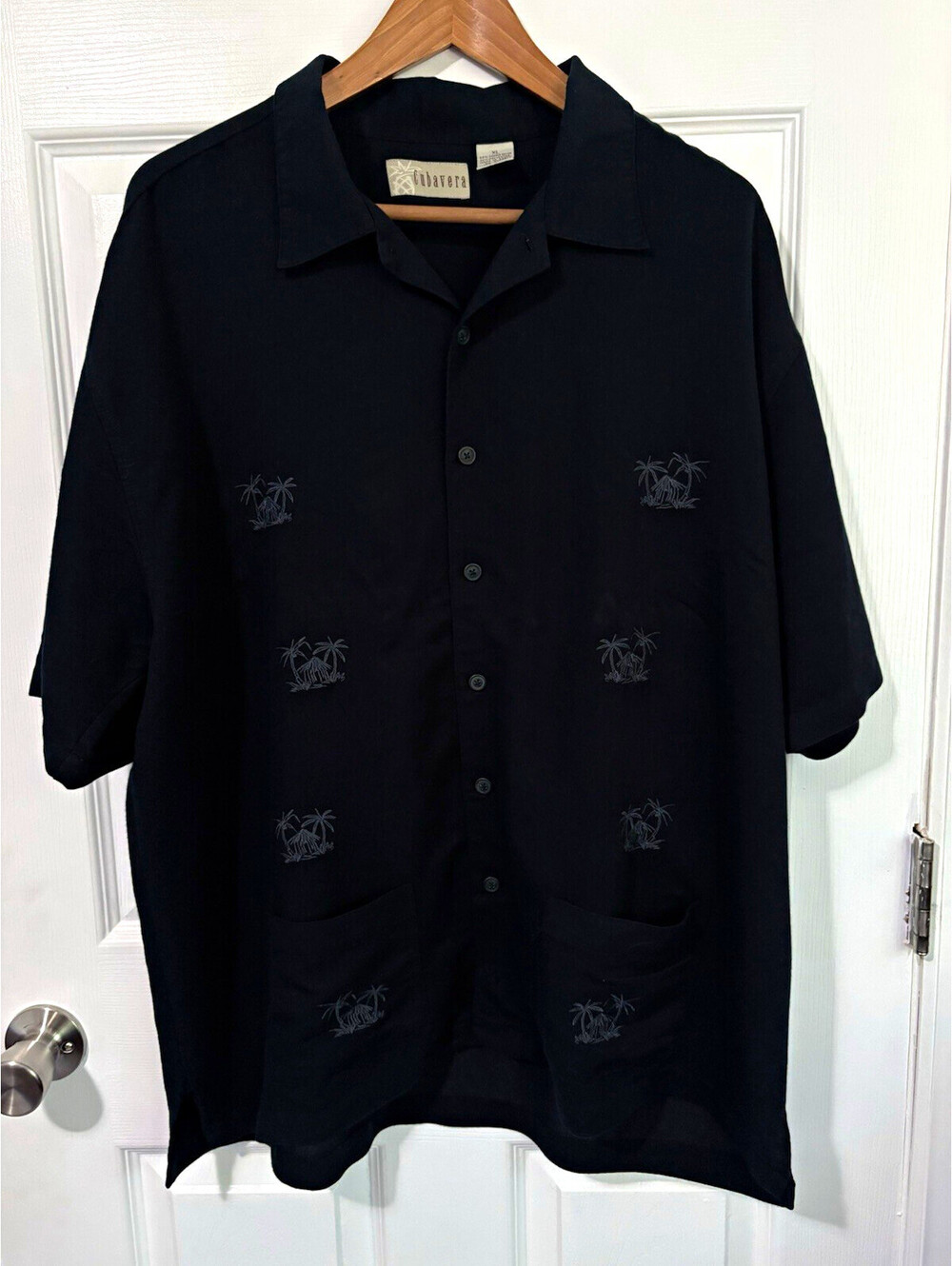Cubavera Men's XL Black Solid Embroidered Pocket Point Collar Button-Up Shirt